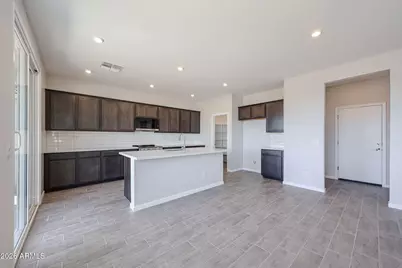 17954 W Creedance Boulevard, Surprise, AZ 85387 - Photo 11