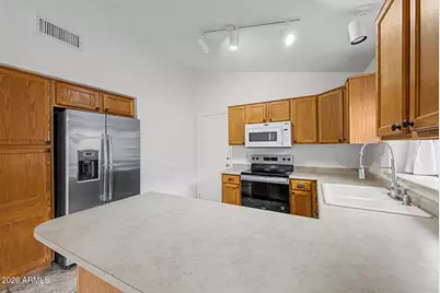 43924 W Cahill Drive, Maricopa, AZ 85138 - Photo 11