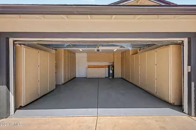 648 W Kilarea Avenue, Mesa, AZ 85210 - Photo 29