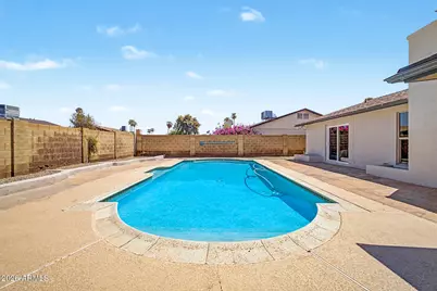 648 W Kilarea Avenue, Mesa, AZ 85210 - Photo 31