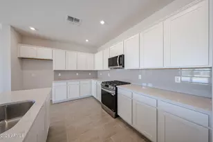 30104 W Windrose Dr, Buckeye, AZ 85396 - Photo 11