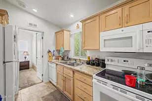8865 E Baseline Rd, Mesa, AZ 85209 - Photo 7