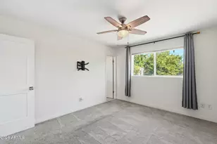 7252 E Oak St, Scottsdale, AZ 85257 - Photo 11