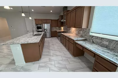 18112 W Mountain Sage Drive, Goodyear, AZ 85338 - Photo 5