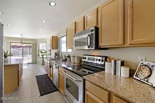 15567 W Crocus Dr, Surprise, AZ 85379 - Photo 7