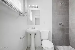5633 N 63rd Dr, Glendale, AZ 85301 - Photo 17