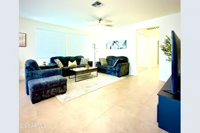 14344 W Desert Hollow Drive, Surprise, AZ 85387 - Photo 9