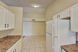 102 W Ivyglen St, Mesa, AZ 85201 - Photo 5
