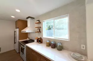 3601 E Charter Oak Rd, Phoenix, AZ 85032 - Photo 5