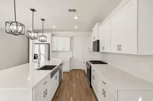 30563 W Hackberry Ln, Buckeye, AZ 85396 - Photo 1