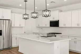 30563 W Hackberry Ln, Buckeye, AZ 85396 - Photo 3
