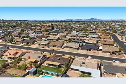 811 W Redfield Road W, Tempe, AZ 85283 - Photo 27