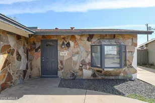 3119 W Country Gables Dr, Phoenix, AZ 85053 - Photo 5