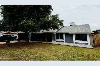 7635 W College Drive, Phoenix, AZ 85033 - Photo 1