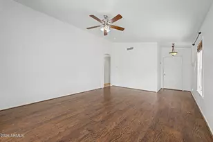 11339 W Madisen Ellise Dr, Surprise, AZ 85378 - Photo 9