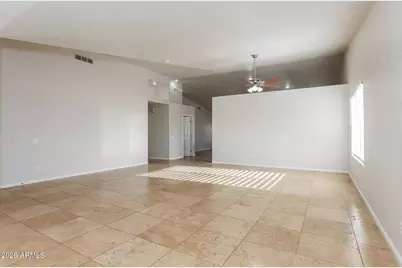 11421 W Emerald Lane, Avondale, AZ 85392 - Photo 5