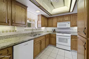 25829 S Howard Dr, Sun Lakes, AZ 85248 - Photo 9