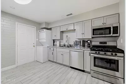 1033 N 25th Street, Phoenix, AZ 85008 - Photo 9
