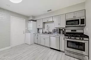 1033 N 25th St, Phoenix, AZ 85008 - Photo 9