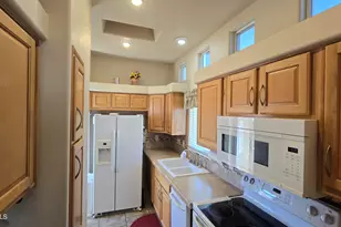 17200 W Bell Rd, Surprise, AZ 85374 - Photo 5