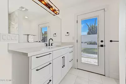 9619 N 33rd Street, Phoenix, AZ 85028 - Photo 13