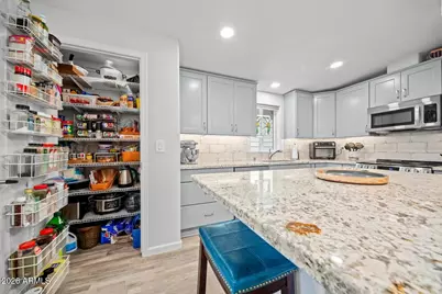 17200 W Bell Road #708, Surprise, AZ 85374 - Photo 11