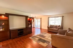 10413 W Prairie Hills Cir, Sun City, AZ 85351 - Photo 5