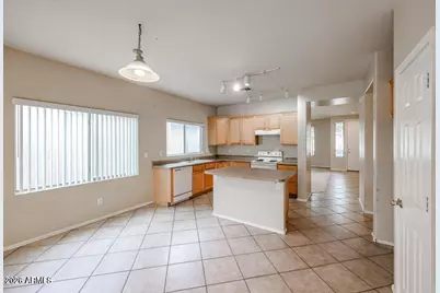 16183 W Winchcomb Drive, Surprise, AZ 85379 - Photo 7