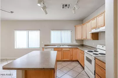 16183 W Winchcomb Drive, Surprise, AZ 85379 - Photo 9