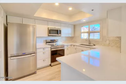 5104 N 32nd Street #408, Phoenix, AZ 85018 - Photo 3