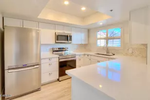 5104 N 32nd St, Phoenix, AZ 85018 - Photo 3