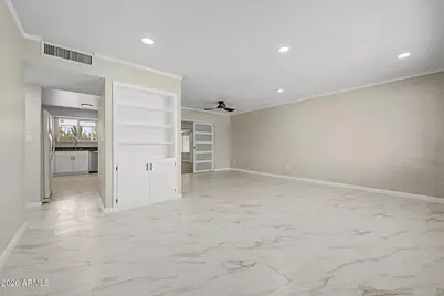 11033 N 105th Avenue, Sun City, AZ 85351 - Photo 3