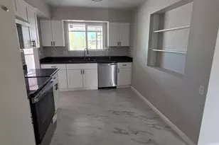 11033 N 105th Ave, Sun City, AZ 85351 - Photo 3