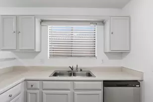 16940 N Briarwood Dr, Surprise, AZ 85378 - Photo 11