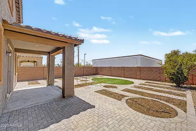 5066 N 79th Lane, Glendale, AZ 85303 - Photo 37