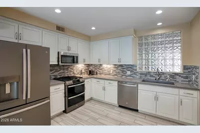 17850 N 68th Street #2057, Phoenix, AZ 85054 - Photo 9
