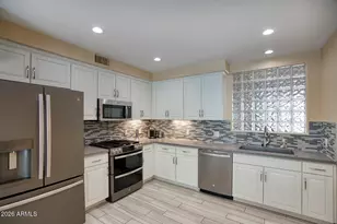 17850 N 68th St, Phoenix, AZ 85054 - Photo 9