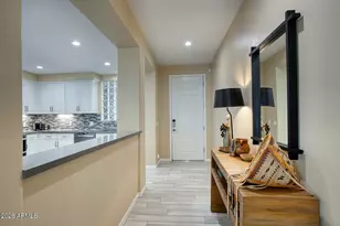 17850 N 68th St, Phoenix, AZ 85054 - Photo 3