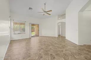 8023 S 27th Way, Phoenix, AZ 85042 - Photo 7