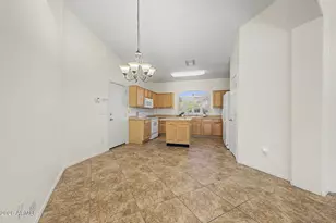 8023 S 27th Way, Phoenix, AZ 85042 - Photo 11