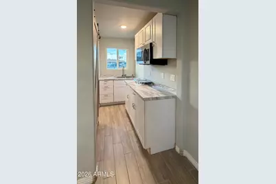 11329 W Duluth Ave Avenue #Studio, Youngtown, AZ 85363 - Photo 5