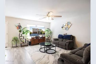 1866 N Logan Lane, Casa Grande, AZ 85122 - Photo 9