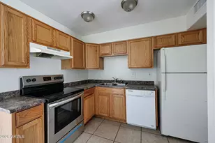 2614 E Monte Vista Rd, Phoenix, AZ 85008 - Photo 1