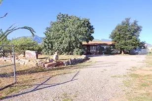 5760 S Mesquite Tree Ln, Hereford, AZ 85615 - Photo 3