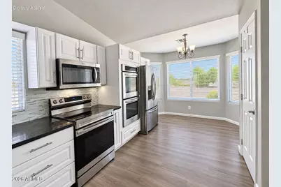 8520 W Palm Lane #1101, Phoenix, AZ 85037 - Photo 7