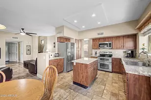1522 E Beacon Dr, Gilbert, AZ 85234 - Photo 7