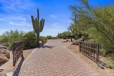 6832 E Stagecoach Pass Pass, Carefree, AZ 85377 - Photo 15