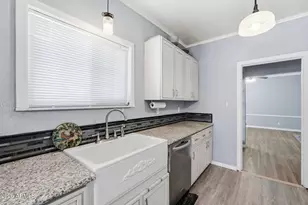 218 N Washington St, Chandler, AZ 85225 - Photo 9