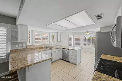 2063 W Gila Lane, Chandler, AZ 85224 - Photo 11