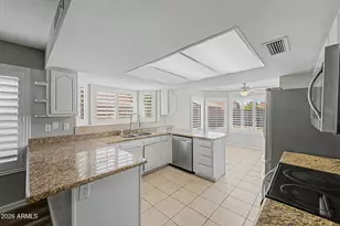 2063 W Gila Ln, Chandler, AZ 85224 - Photo 11